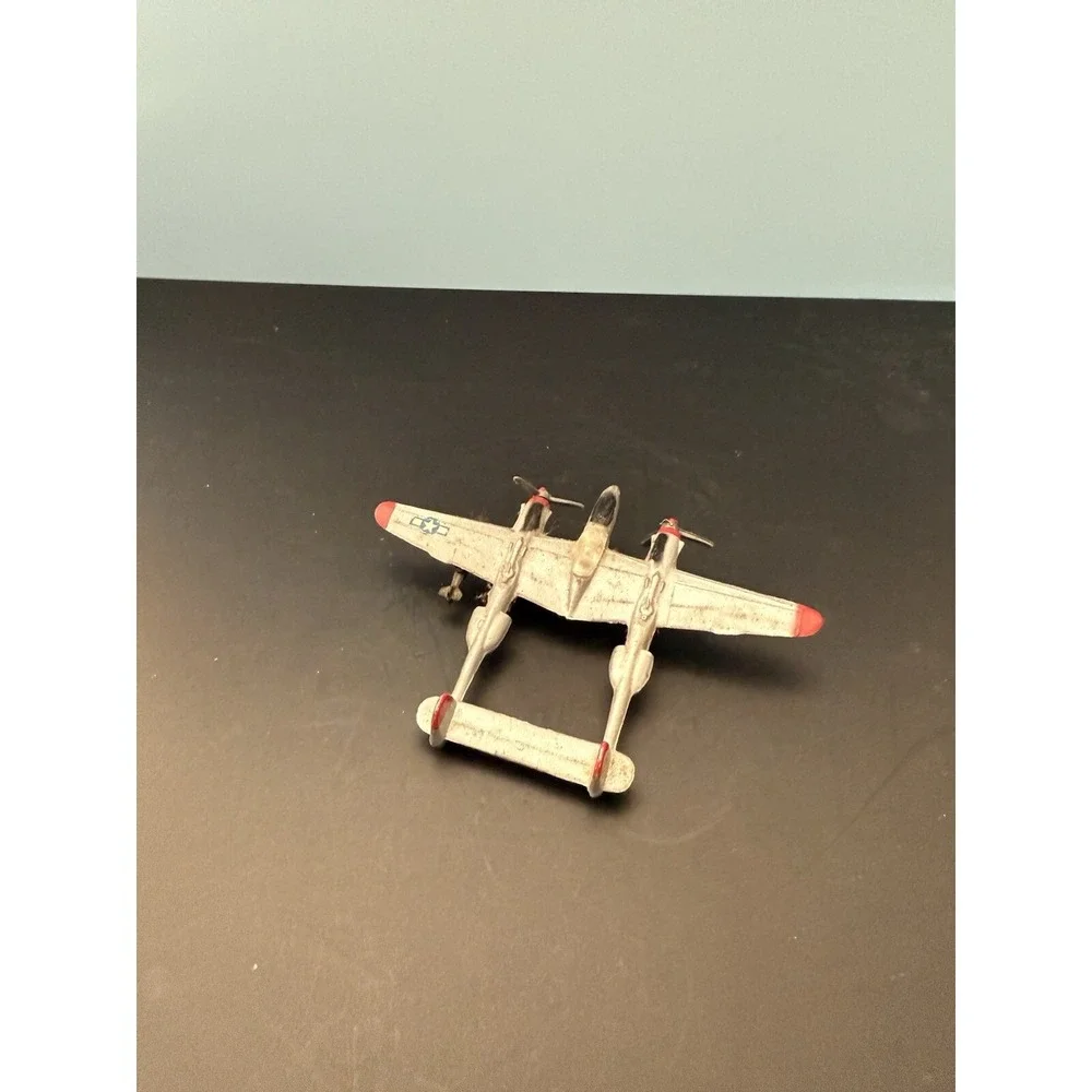 Vintage P-38 diecast Dyna Flite Airplane A109